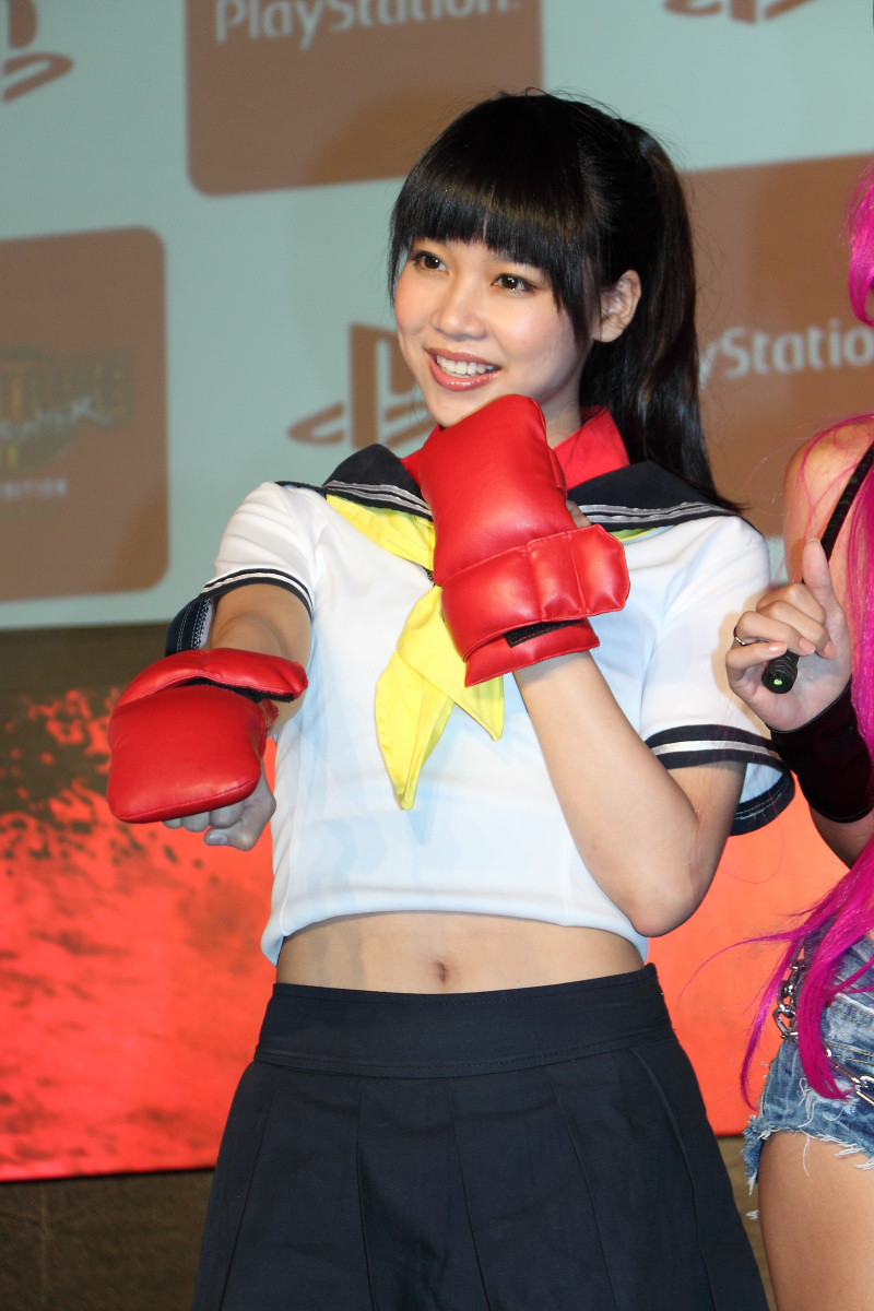 Illustration for article titled Street Fighter and Tekken Brought to Life Before Your Eyes